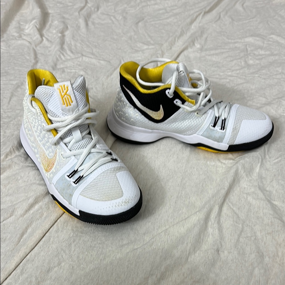 Nike Kyrie 3 “N7” Youth size 5Y